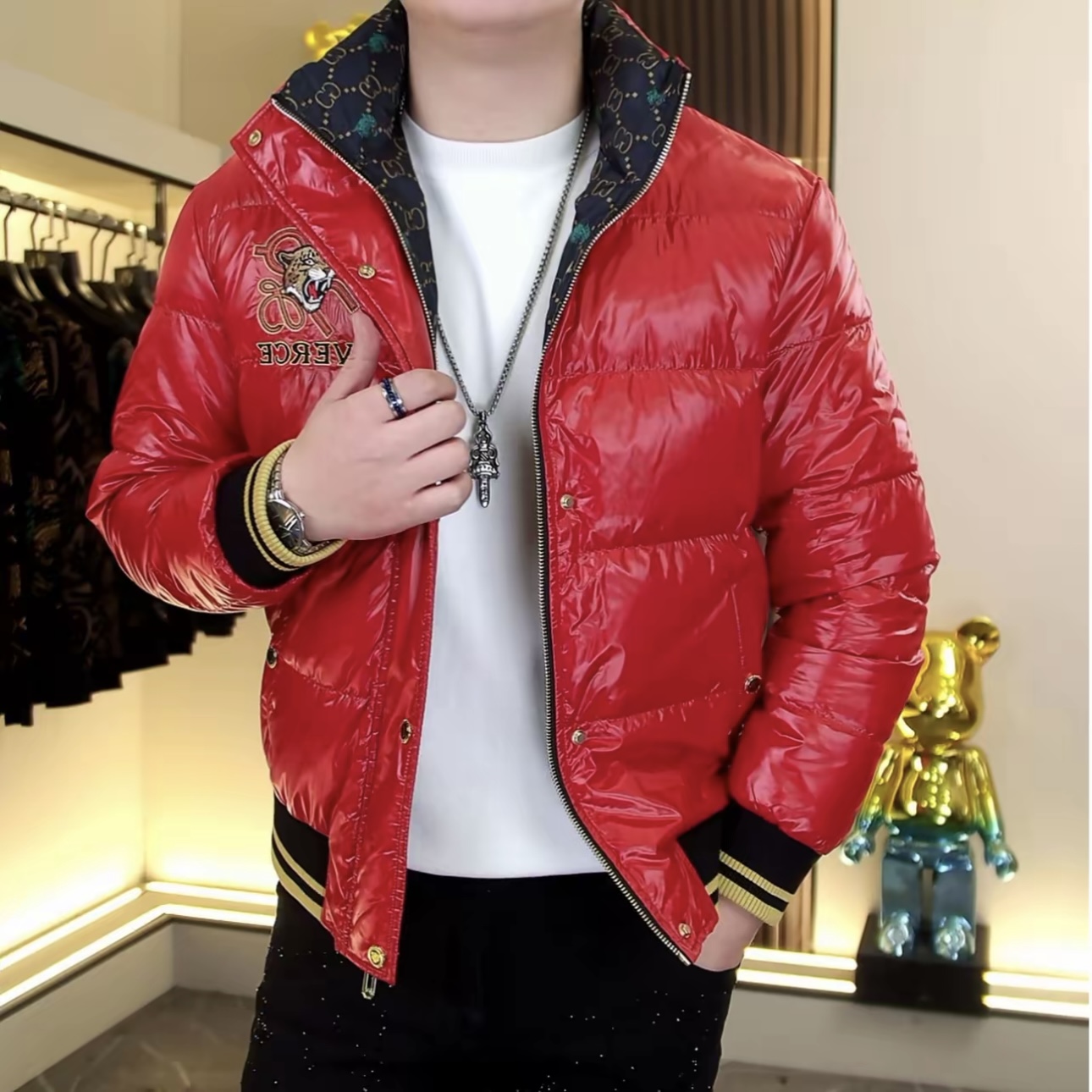 欧货冬季新款男士立领刺绣亮面羽绒服时尚修身百搭弹力型男上衣男