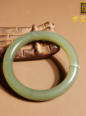 青海老料冰底湖水绿内径56mm手镯