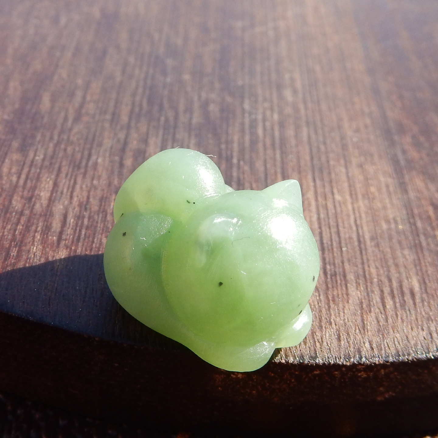 俄罗斯料粉绿碧玉精雕小猫咪吊坠