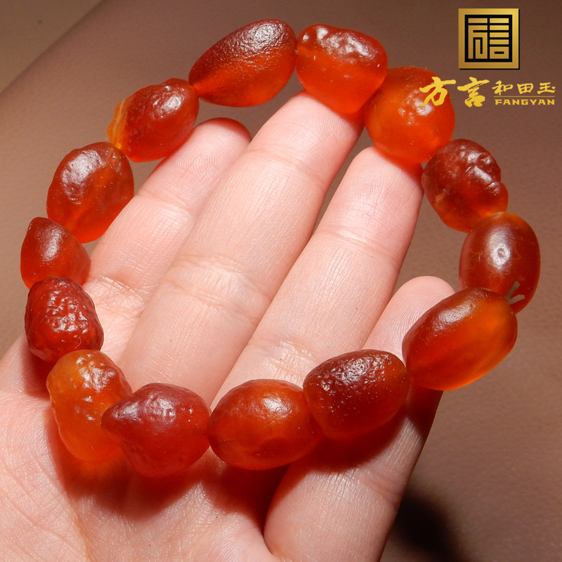 惊呆了方言和田玉精品新疆温润细腻黑山红葡萄干玛瑙手串手链A6