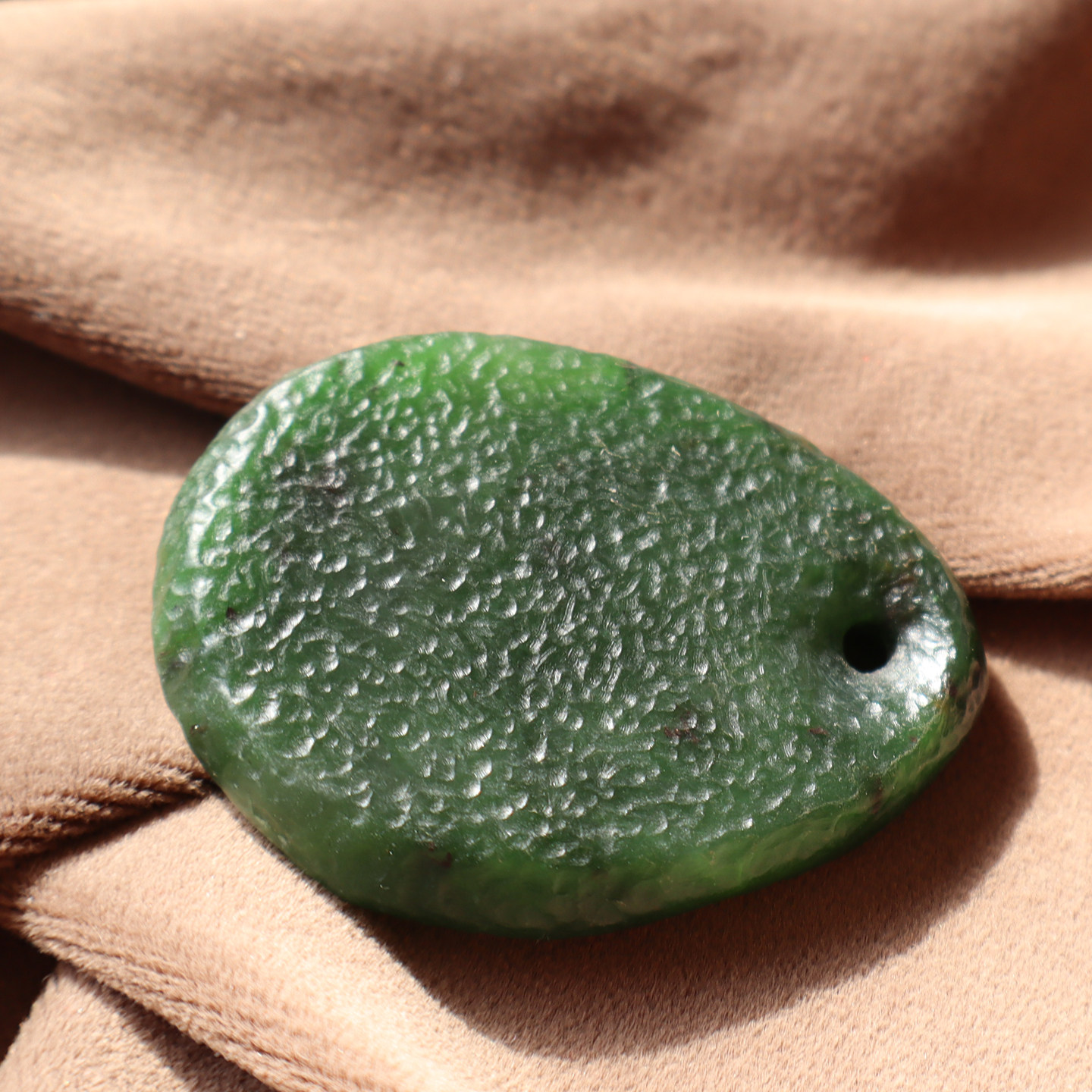 震惊方言品牌和田玉精品级俄罗斯菠菜绿碧玉老广工牌子吊坠挂件A2