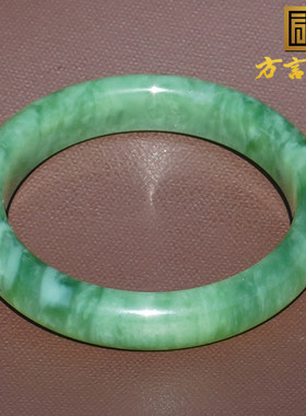 方言和田玉俄料阳绿碧玉猫眼手镯