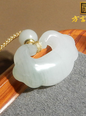 火爆方言品牌新疆冰种金丝玉天山翠高冰底白玉祥云吊坠锁骨坠R2