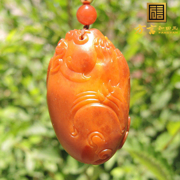 方言和田玉镇店之宝玉龙河产杨大钊原生红皮黄玉独颗籽料手把件F