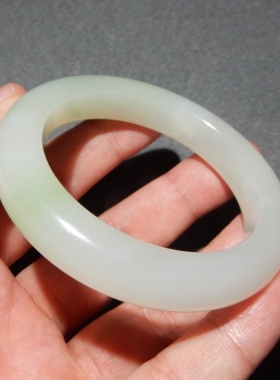 方言正品收藏级青海白玉手镯