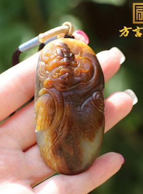 新疆黄沁皮黄白玉籽料财神手把件