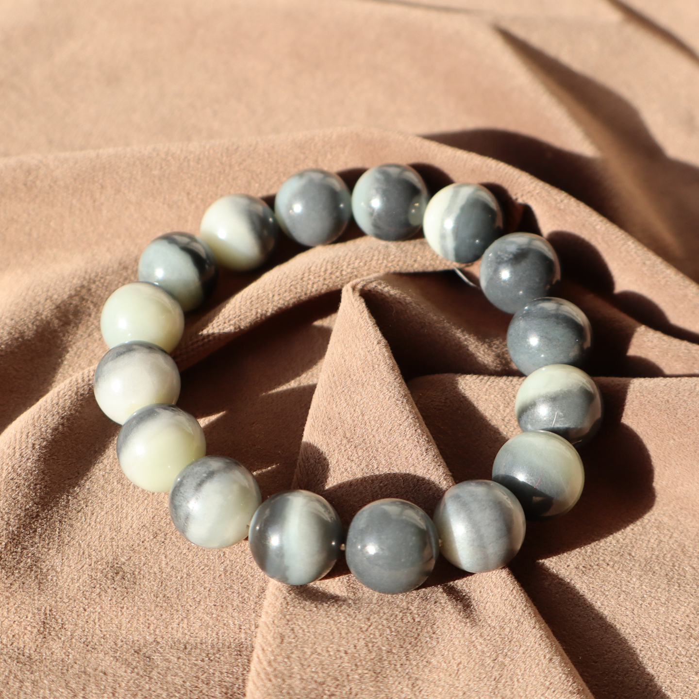 新疆青花籽料聚宝盆圆珠14mm手串