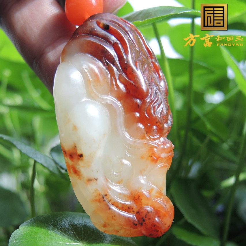 方言镇店之宝杨曦珍品罕见老熟一眼真鸽血红沁羊脂龙吊坠项链子R