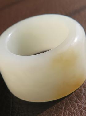 亮眼方言和田玉佩戴级新疆且末料细腻油润糖白玉卡22mm戒指扳指X5