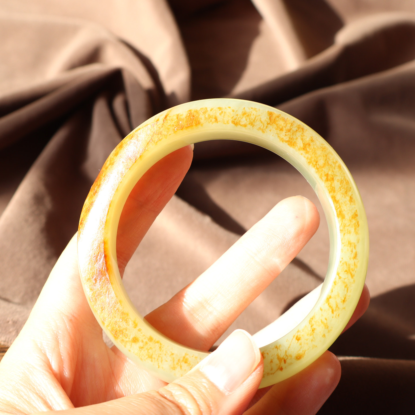 精品方言和田玉珍藏级新疆高油高糯洒金皮白玉籽料57mm正装手镯A2,珠宝/钻石/翡翠,手饰,淘宝优惠券,粉丝福利购,淘宝优惠卷