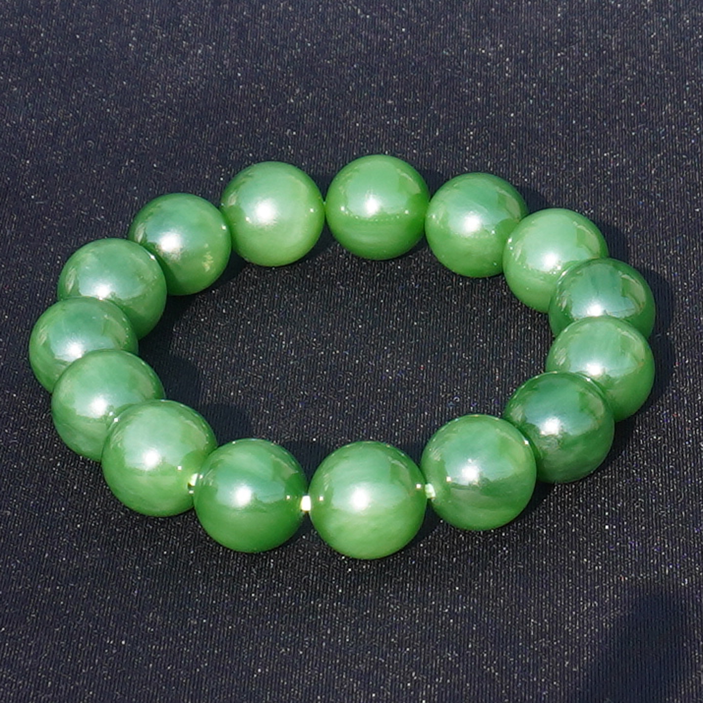 方言俄料油润细腻正阳绿碧玉手串