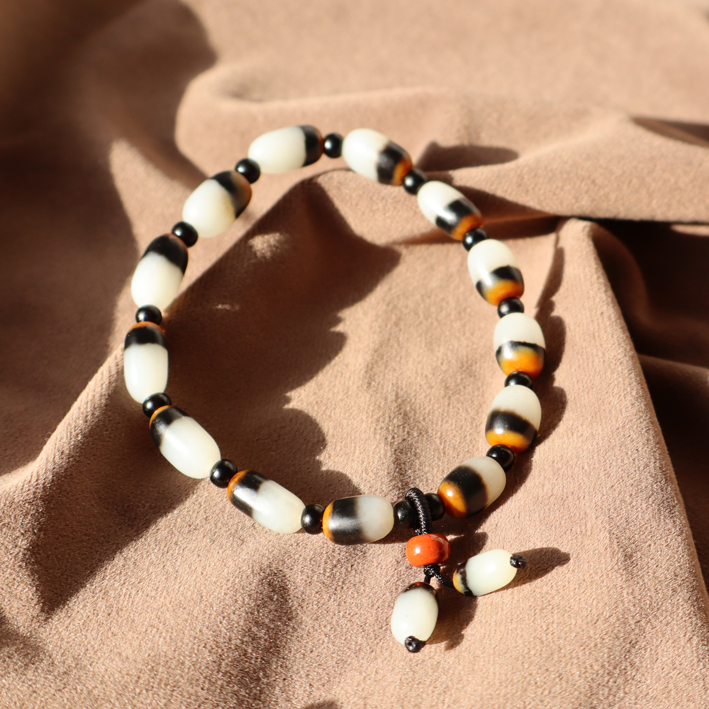 俄罗斯黄沁皮俄籽料8mm米珠手串