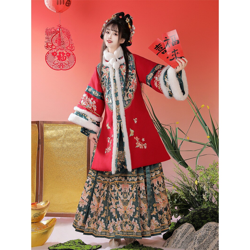 2026正品原创明制汉服女装新款冬季加厚刺绣长衫马面裙拜年服古装