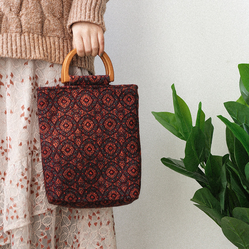 古典韵味羊毛呢全实木提手手拎包