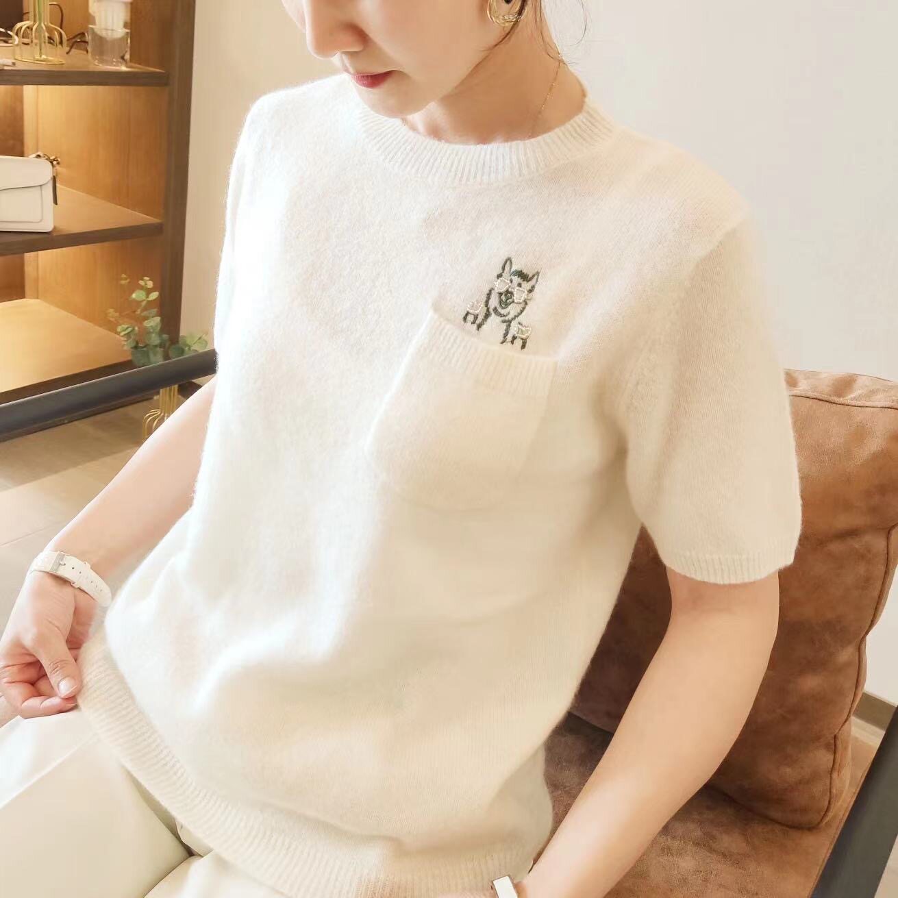 短袖圆领针织衫  显瘦柔软舒适纯色百搭高端大气