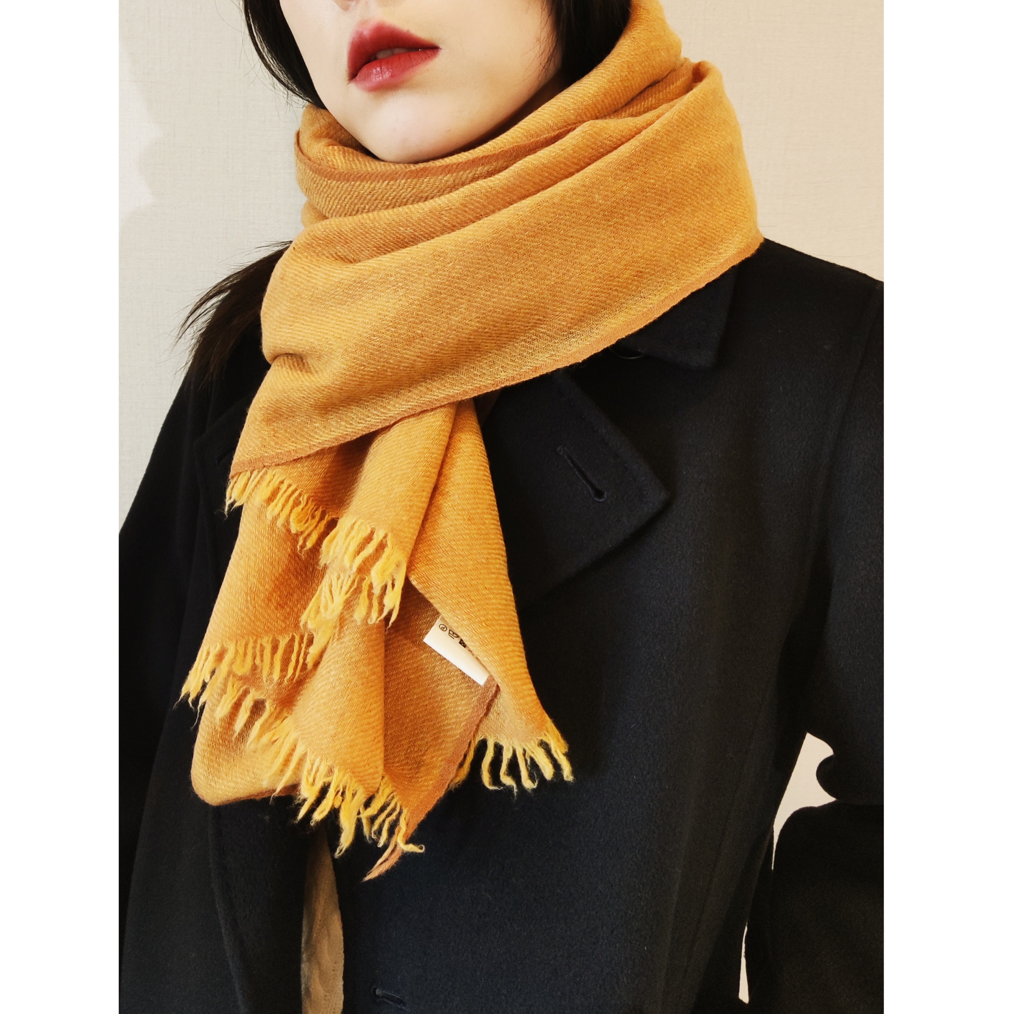 斜纹加密工艺黄灰绿山羊绒围巾