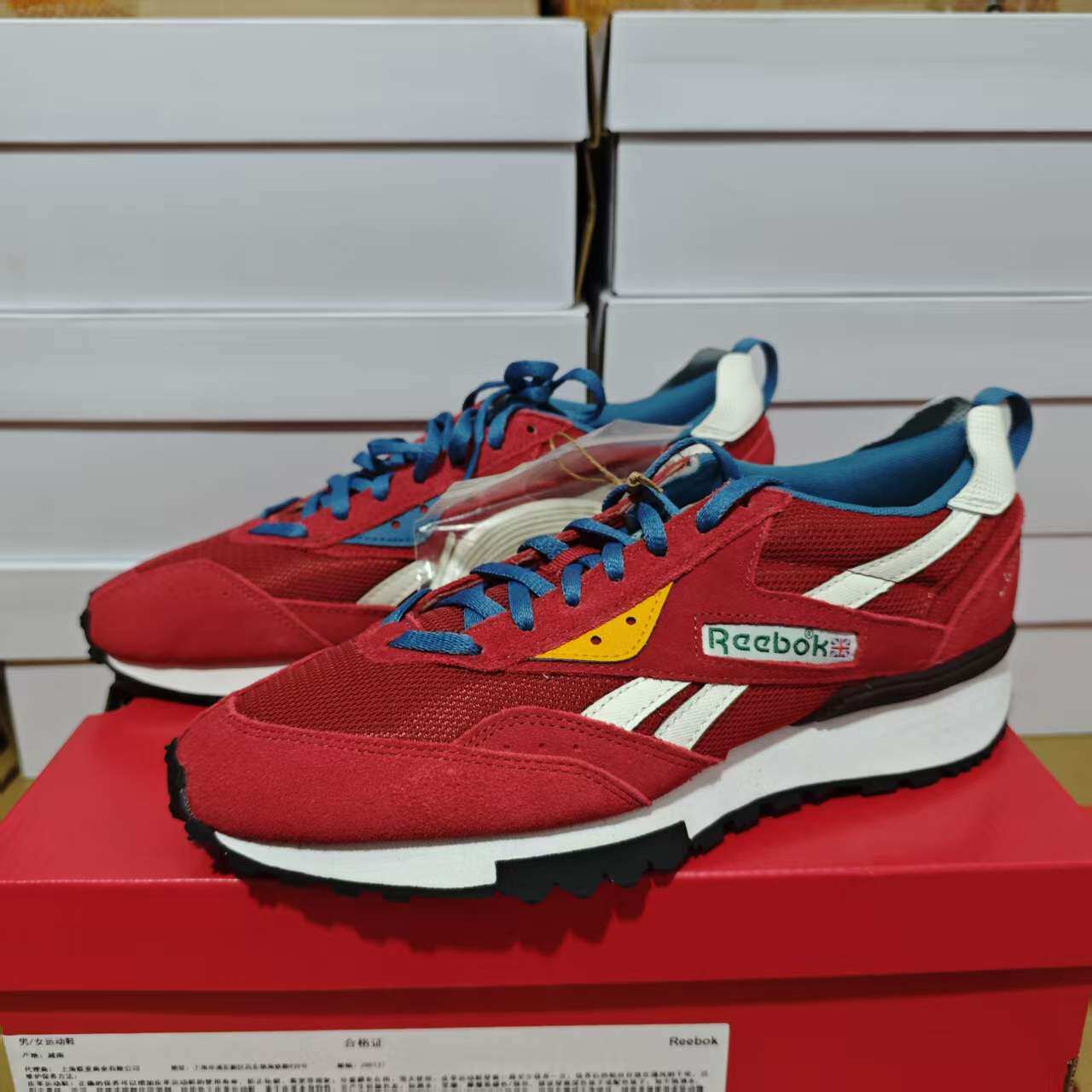 REEBOK锐步男子红色 LX2200复古休闲跑鞋 GY9763