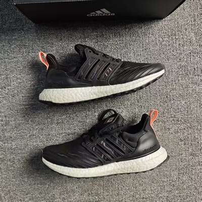 断码清货Adidas/阿迪达斯 ULTRABOOST 女子舒适运动跑步鞋 GX3575
