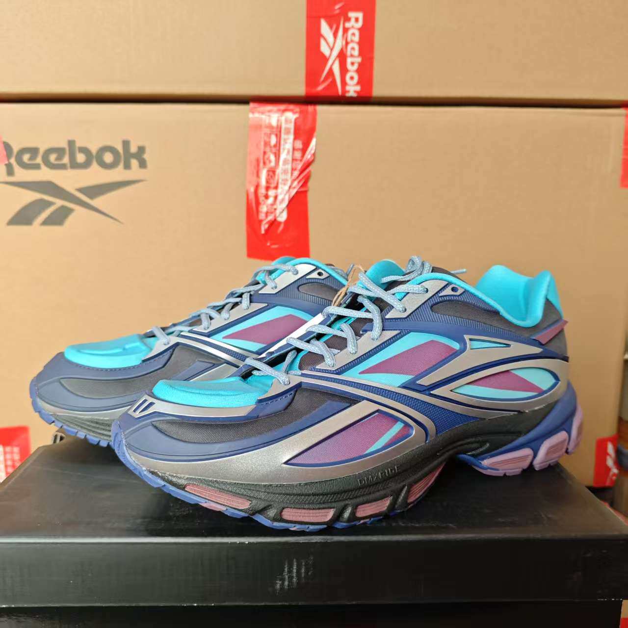 REEBOK NGG联名 PREMIER ROAD MODERN休闲鞋RIMA035C99FAB0024060