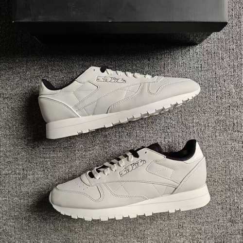REEBOK锐步SNEEZE联名男女同款Classic Leather休闲复古鞋 IE9215