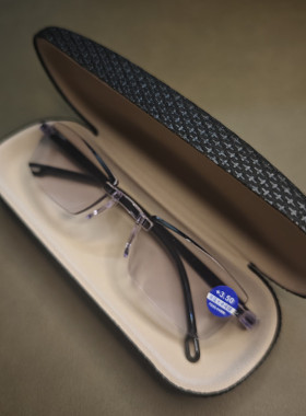 防蓝光老花镜男女款100度-400度老视镜塑料一体无框单光老花眼镜