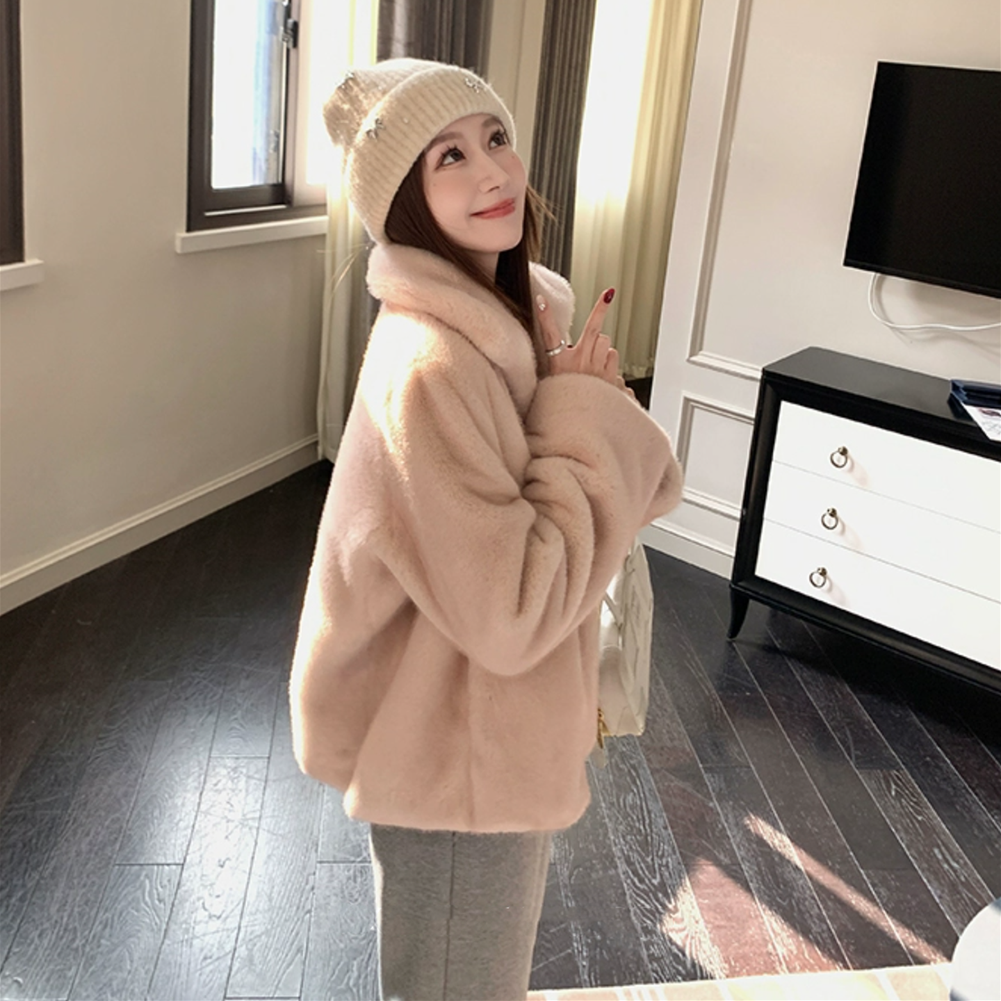 皮毛一体仿水貂毛染尖皮草外套女短款冬季加厚保暖软糯毛茸茸上衣