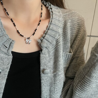 S925纯银蝴蝶结黑色项链精致韩系串珠ins简约高级感小众设计