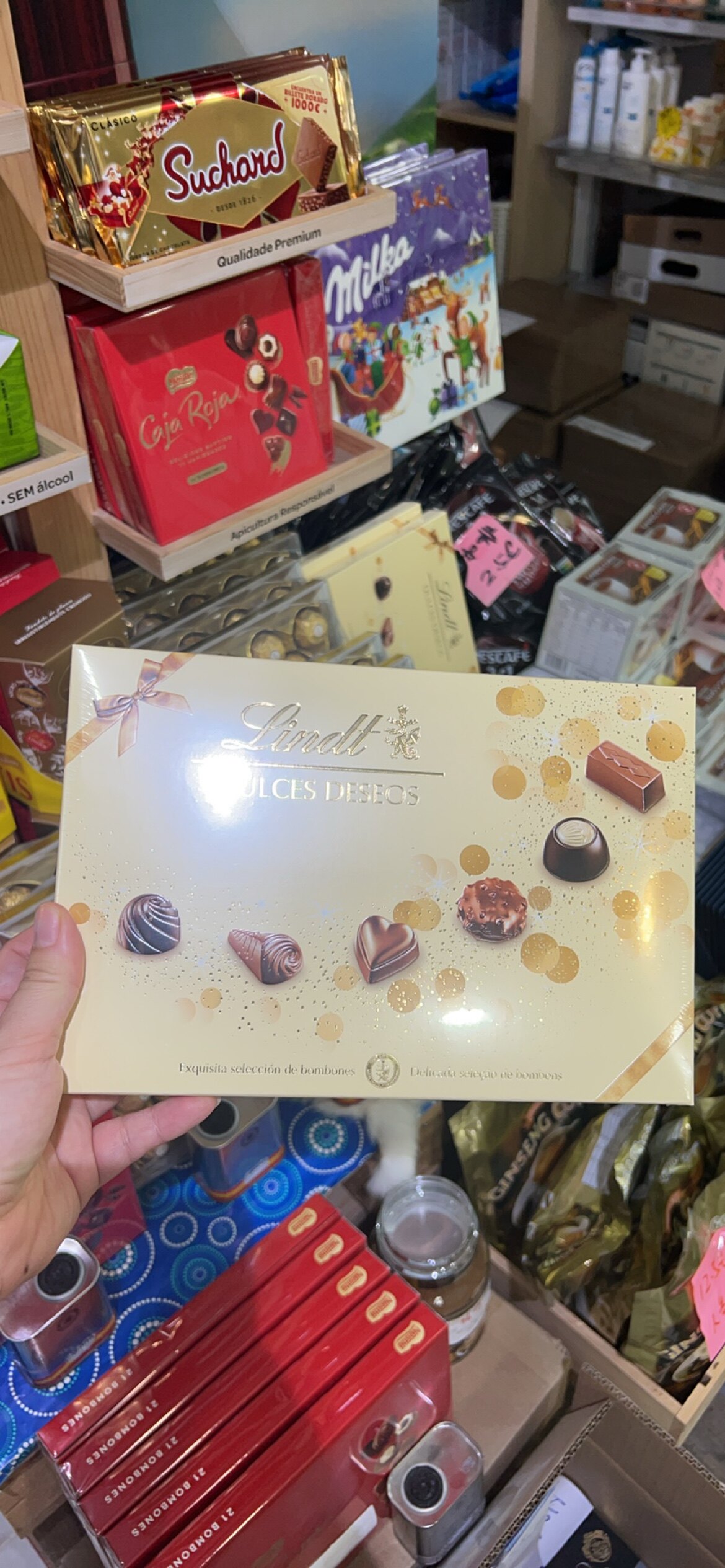 西班牙直邮 lindt瑞士莲软心巧克力6种口味盒装 143克融化不赔