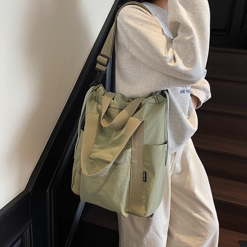 原创工装风背包女双肩单肩斜挎大容量手提包通勤百搭简约三用包包