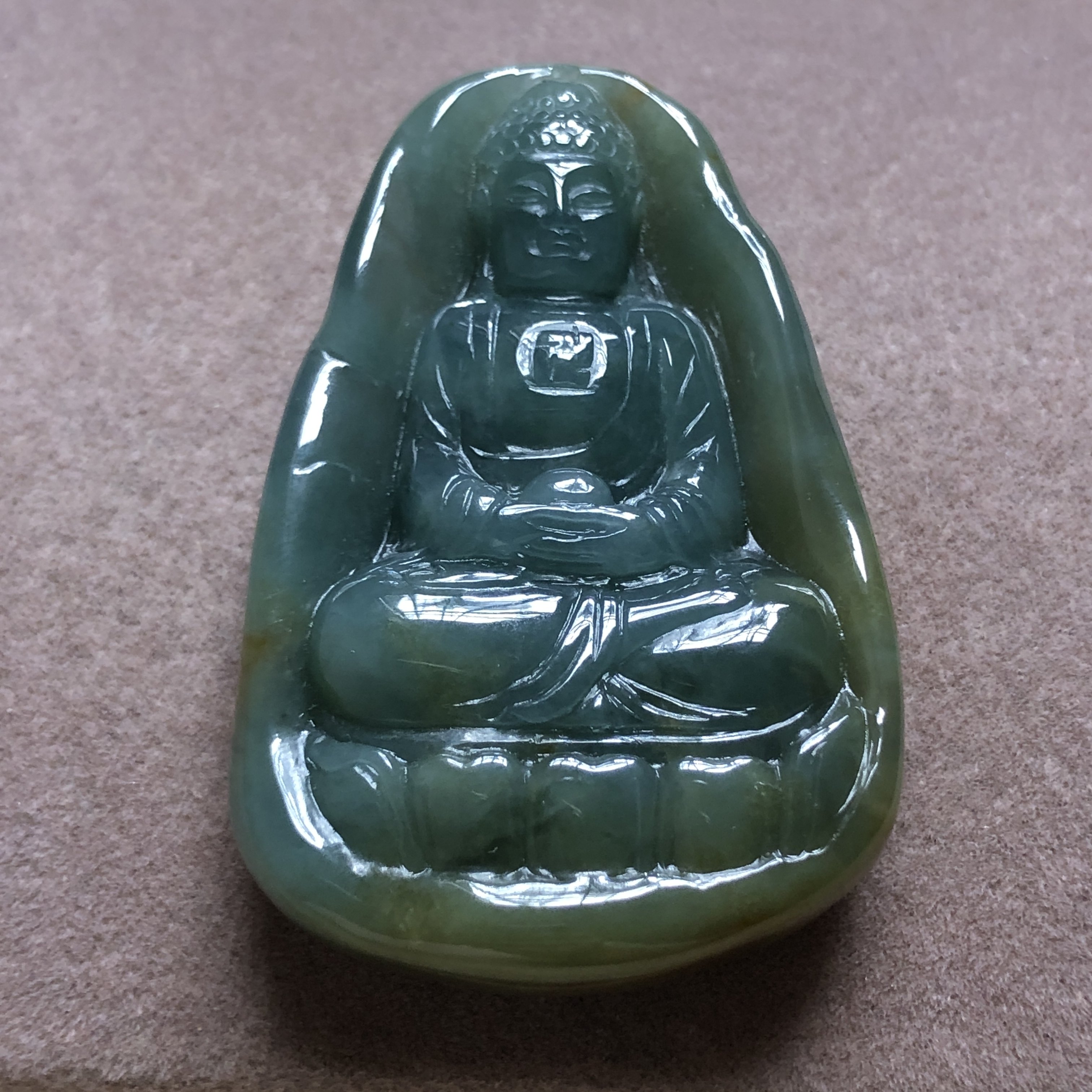 缅甸玉石A货翡翠玉雕文玩起胶老油青大日如来佛祖玉牌挂件吊坠