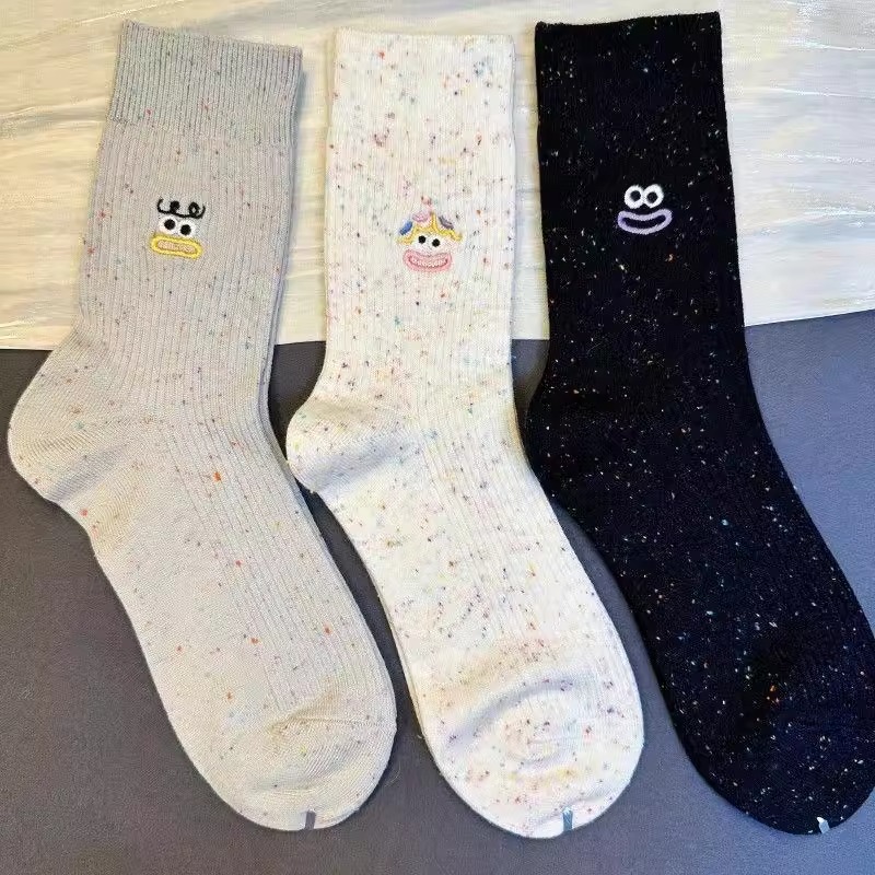 软糯脚感云柔绒堆堆袜子女春秋彩色点子纱可爱搞怪表情中筒袜