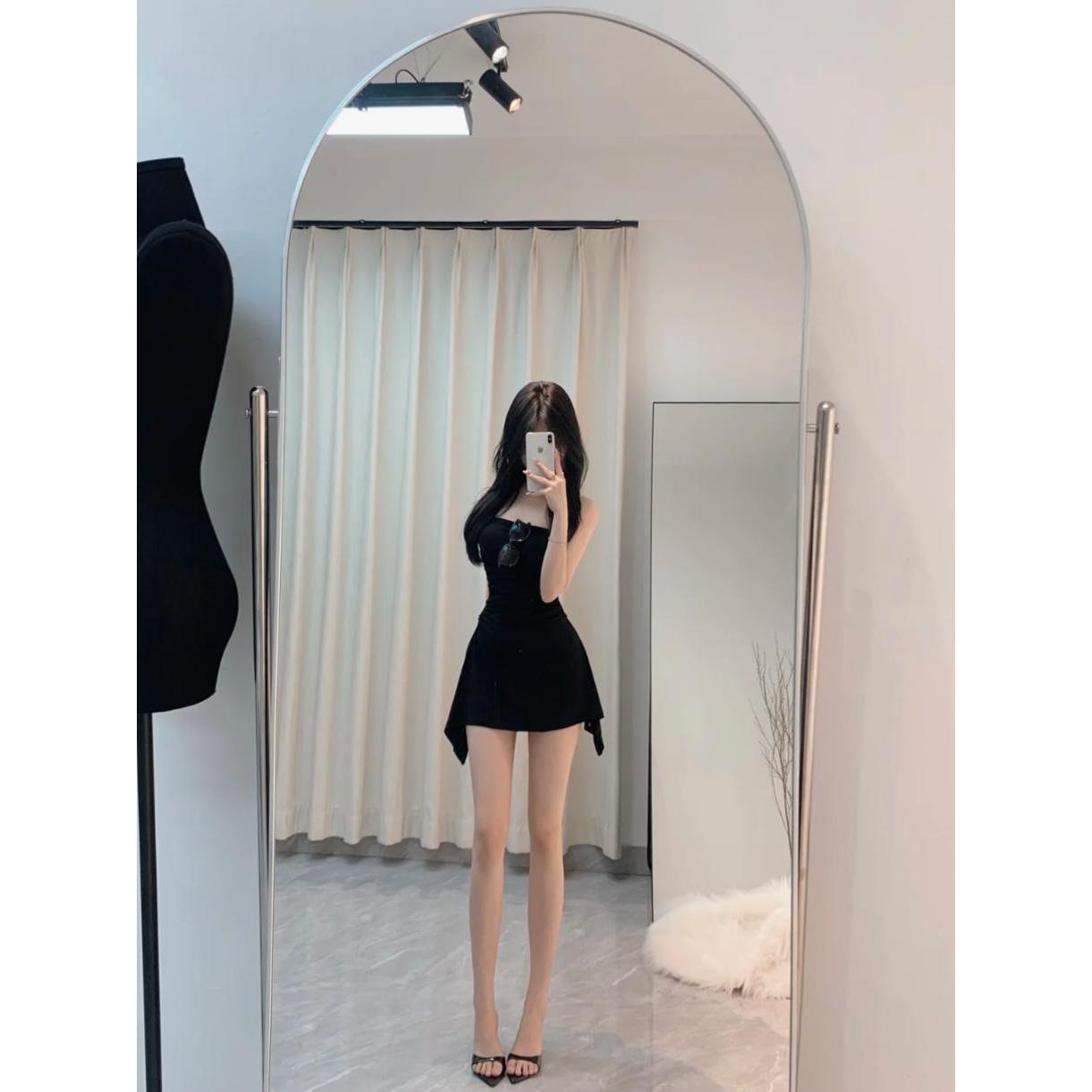 带胸垫纯欲褶皱掐腰辣妹修身百搭显白A字鱼尾抹胸连衣裙短裙子女