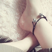 新款 原创高级感气质铃铛脚链红绳男女脚绳脚镯黑色脚饰个性 饰品潮