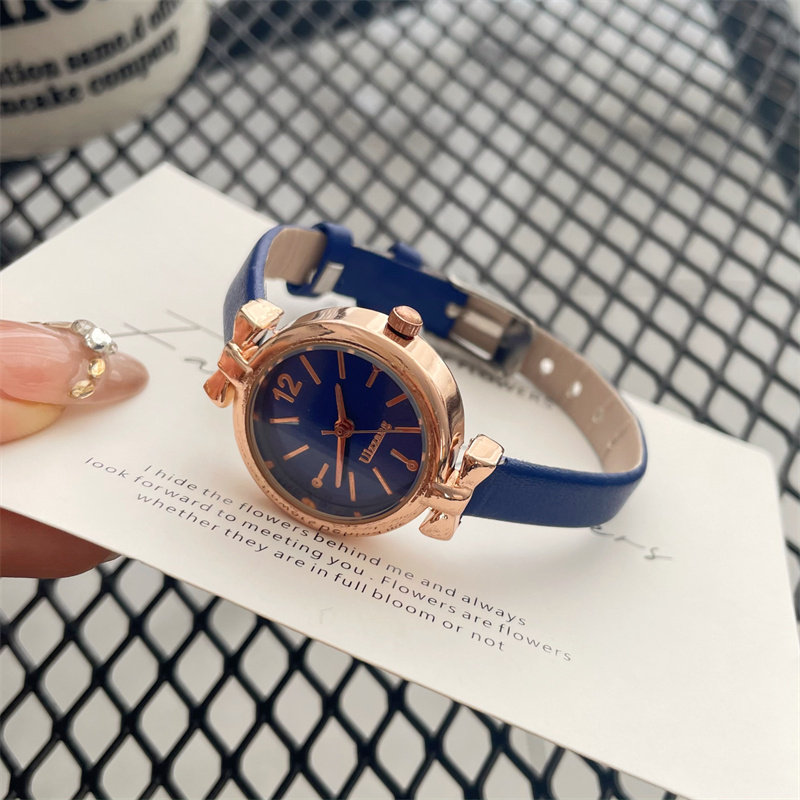 克莱因蓝轻奢女士小表盘手表