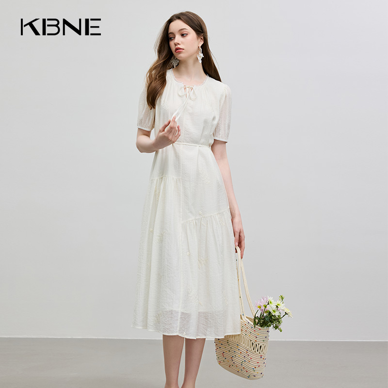 KBNE【热销爆款推荐】米色蕾丝莱赛尔连衣裙圆领衬衫牛仔半身裙女