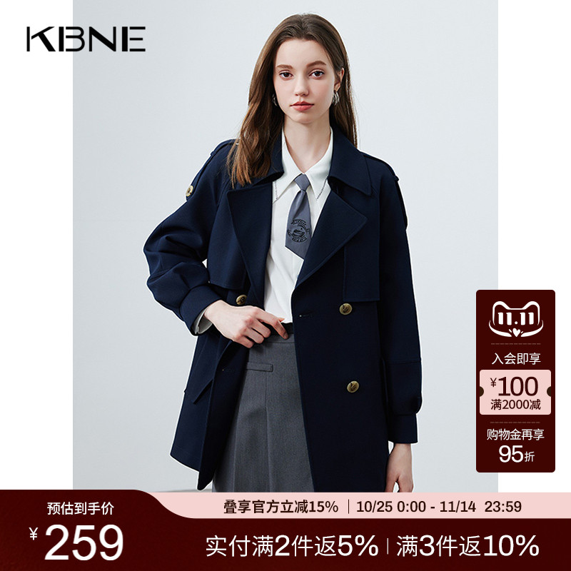 翻领+口袋+纽扣+纯色