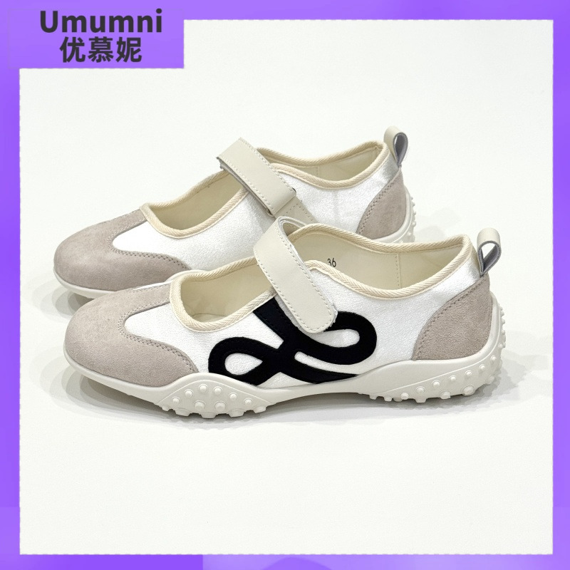 透气平底玛丽珍魔术贴浅口单鞋女