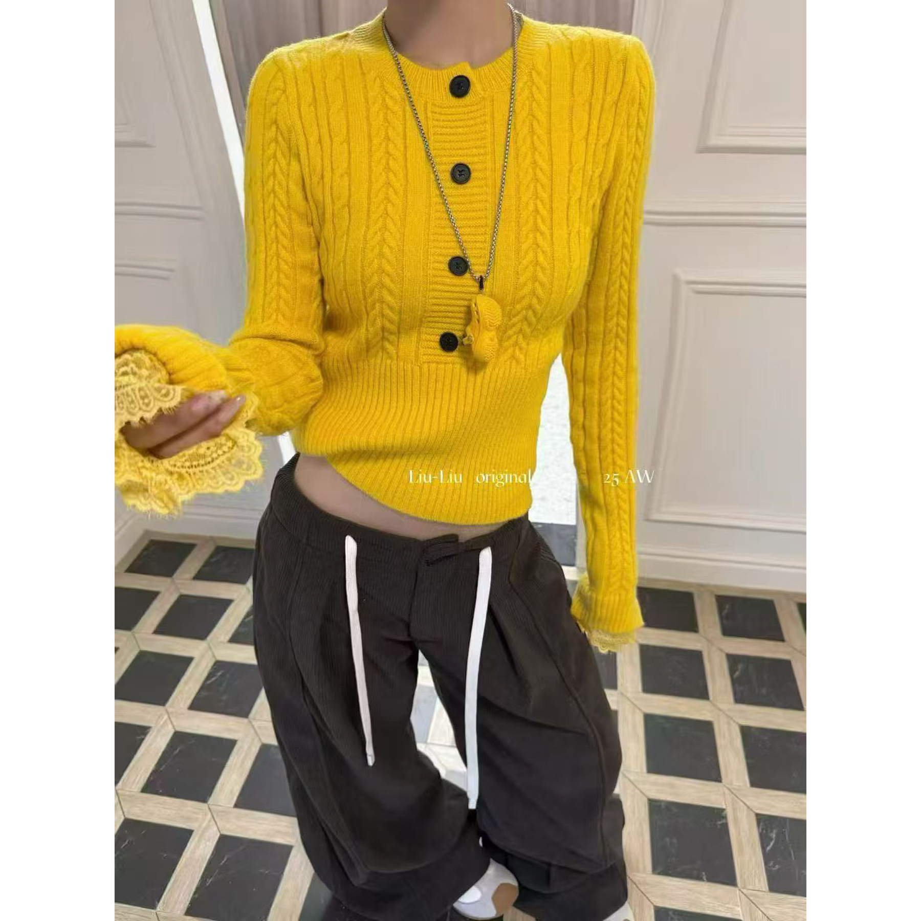 蕾丝花边长袖针织衫女秋冬季复古减龄麻花修身显瘦打底衫上衣