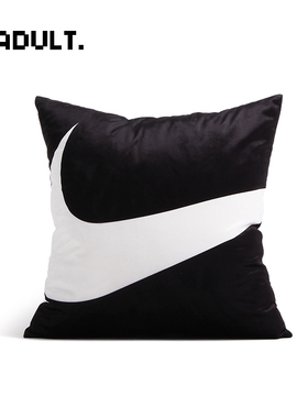 潮牌大勾毛绒汽车抱枕饰品车载车用方靠枕靠垫办公室沙发床头靠背