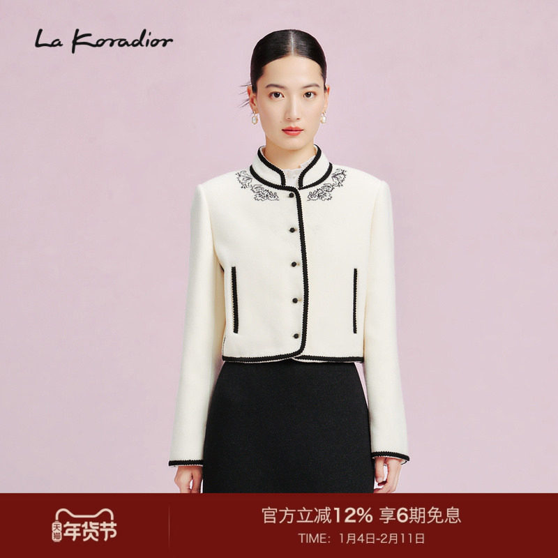 【羊毛】La Koradior拉珂蒂立领单排扣毛呢印花短上衣气质外套女