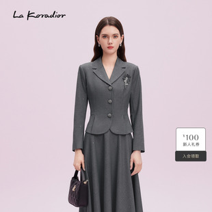 立裁廓形短款 秋季 商场同款 西服外套女 Koradior拉珂蒂通勤新款