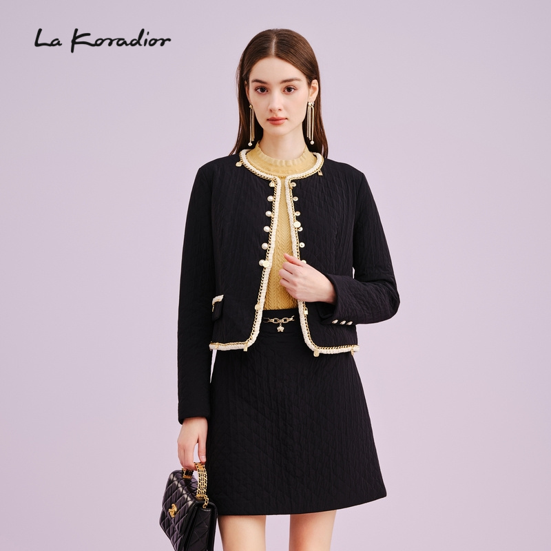 La Koradior拉珂蒂商场同款时尚秋季法式单排扣香风短上衣棉外套