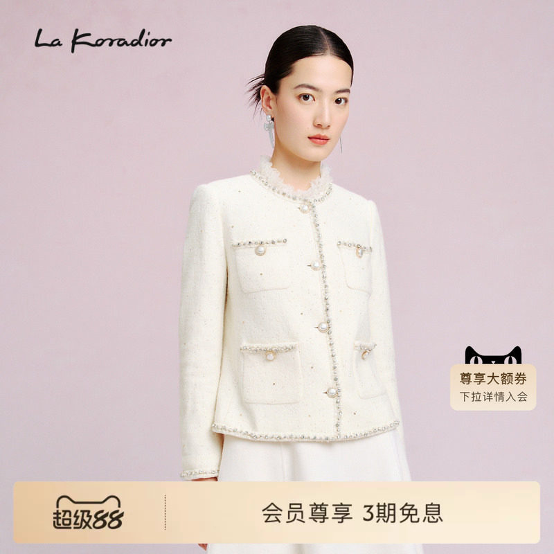 La Koradior拉珂蒂时尚新款纯色钉珠香风单排扣短上衣气质外套女