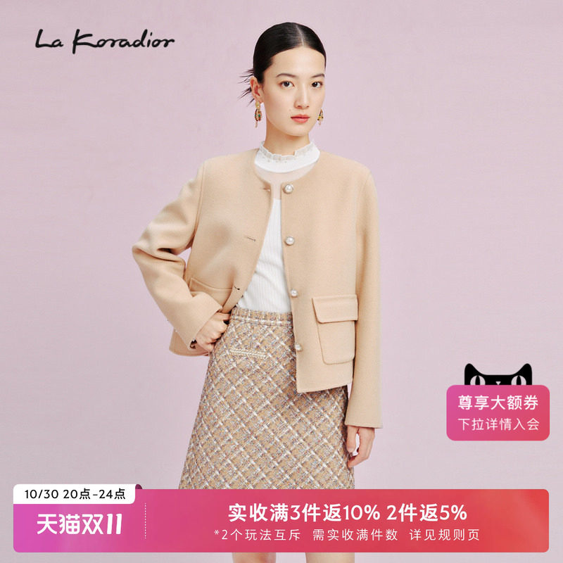 【羊毛】La Koradior拉珂蒂简约冬季新款单排扣短上衣圆领外套女