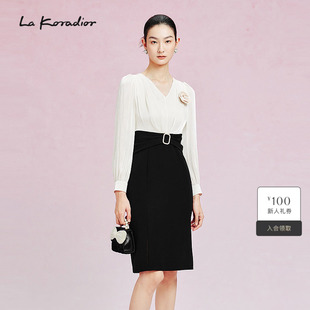 商场同款 新款 春季 V领收腰气质连衣裙 Koradior拉珂蒂女时尚
