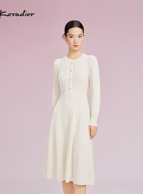 La Koradior拉珂蒂优雅秋冬新款法式柔雅风收腰显瘦A字针织长裙