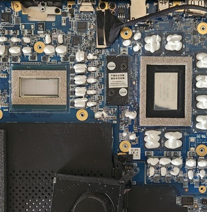 移动端 液金防护海绵 铜基镀镍，覆耐温绝缘背胶。（非桌面端）