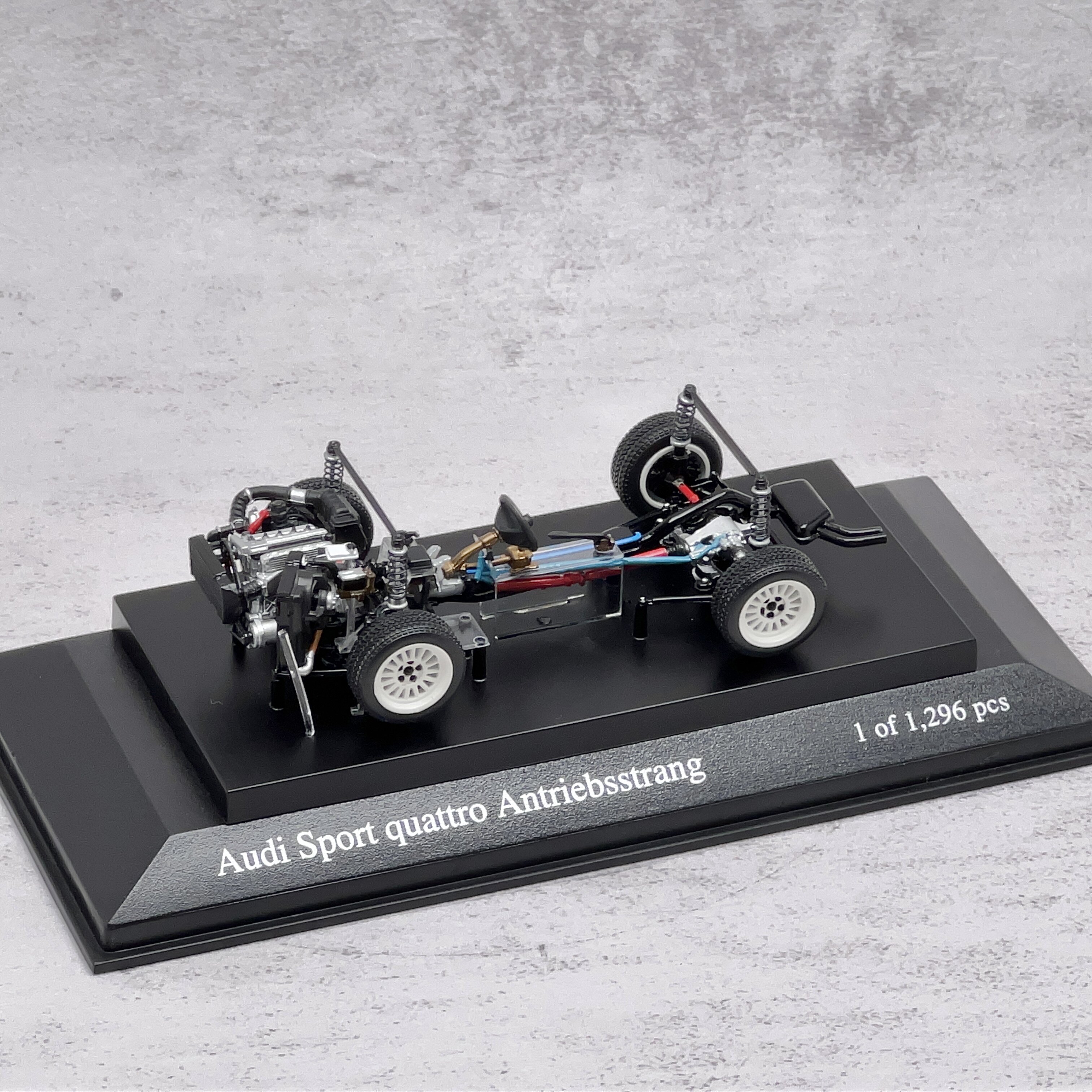 迷你切Minichamps 1/43 奥迪 Quattro四驱底盘模型