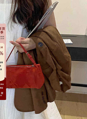 TR笔筒包女真皮2025秋新款90s小众高级感极简麂皮绒红色手提斜挎