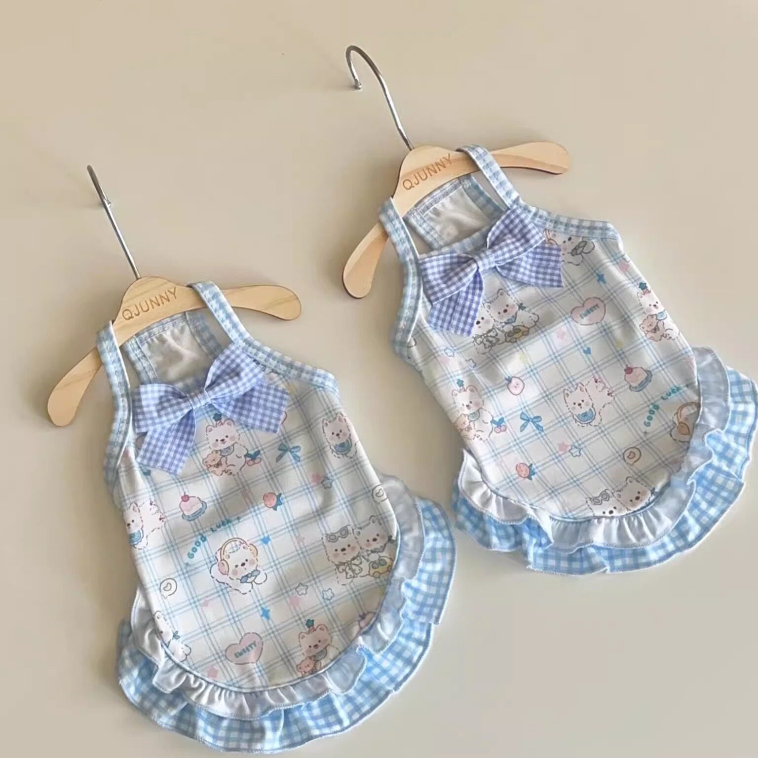 清新可爱小狗衣服猫咪碎花裙泰迪背心雪纳瑞约克夏比熊冰丝薄款